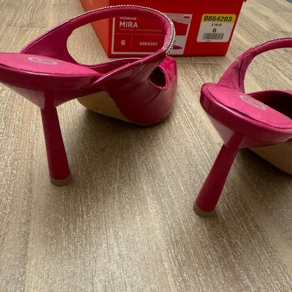 Wishbone Fuschia Pink Patent Leather High Heels 6 - Picture 2 of 4